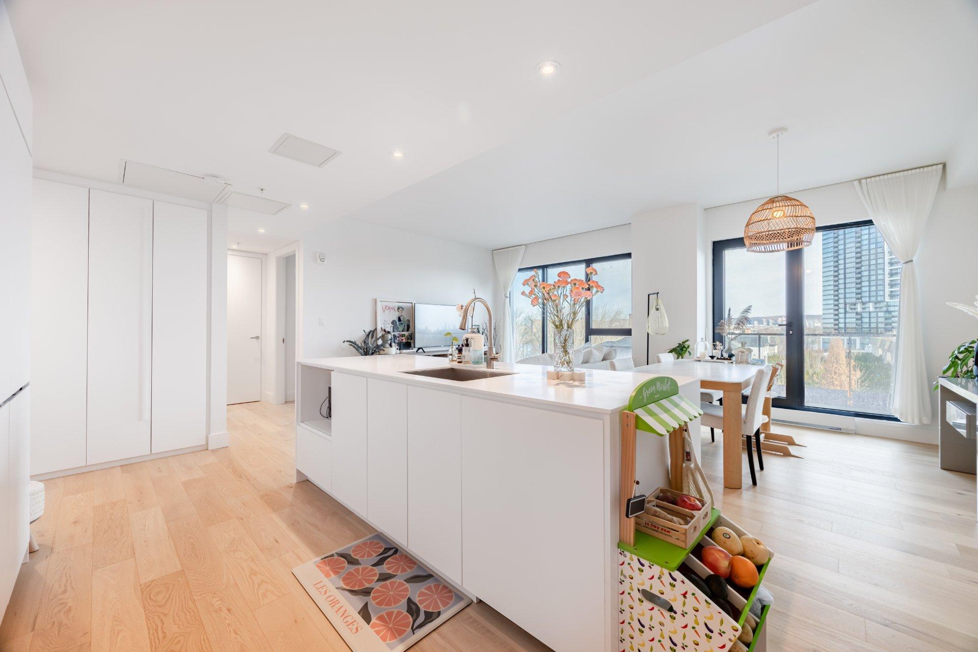 









900


Rue André-Prévost

, 503,
Montréal (Verdun/Île-des-Soeurs),




QC
H3E0E6

