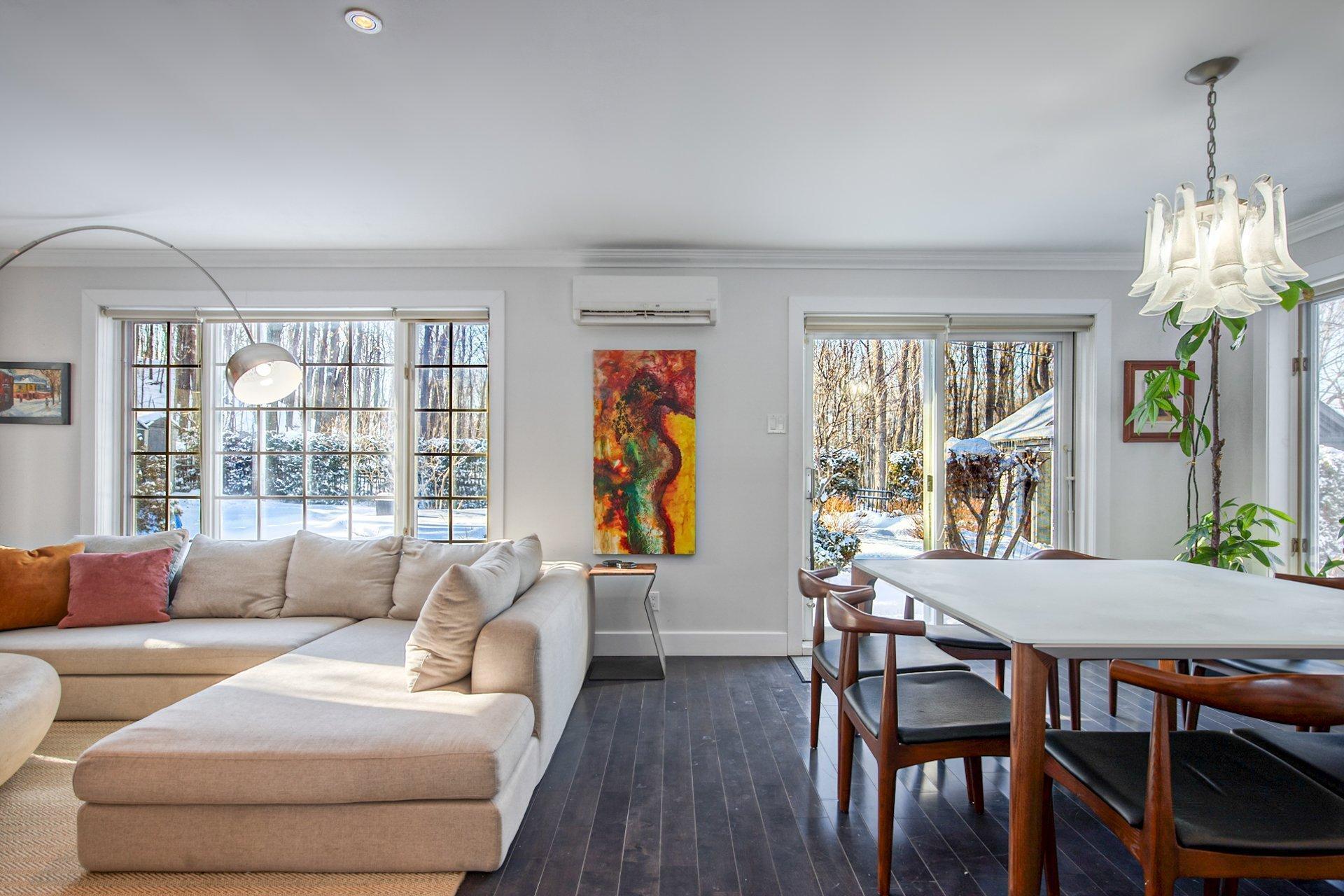 









11


Av. du Mont-St-Bruno

,
Sainte-Julie,




QC
J3E2Z8

