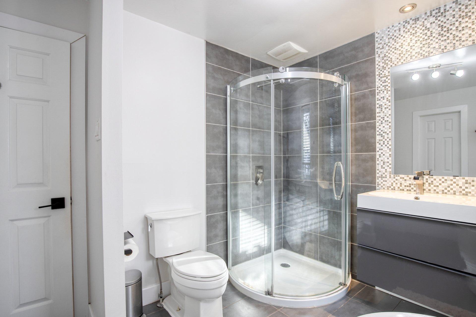 









11


Av. du Mont-St-Bruno

,
Sainte-Julie,




QC
J3E2Z8

