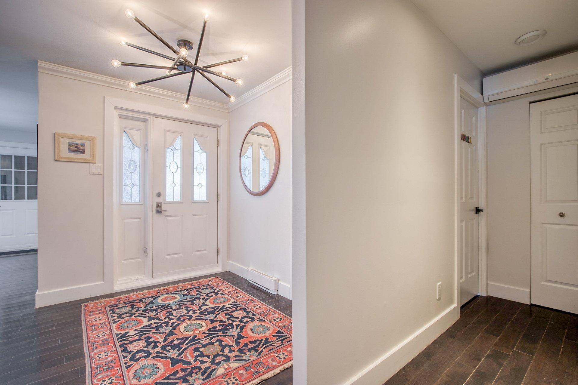 









11


Av. du Mont-St-Bruno

,
Sainte-Julie,




QC
J3E2Z8

