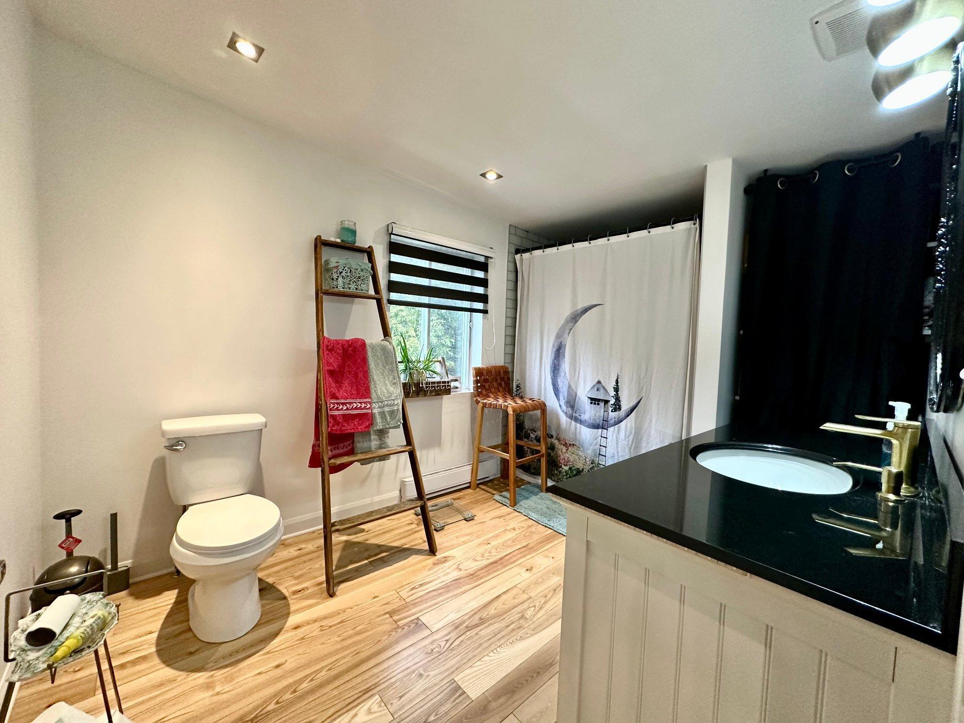 









3438


Route Principale

,
Wentworth-Nord,




QC
J0T1Y0

