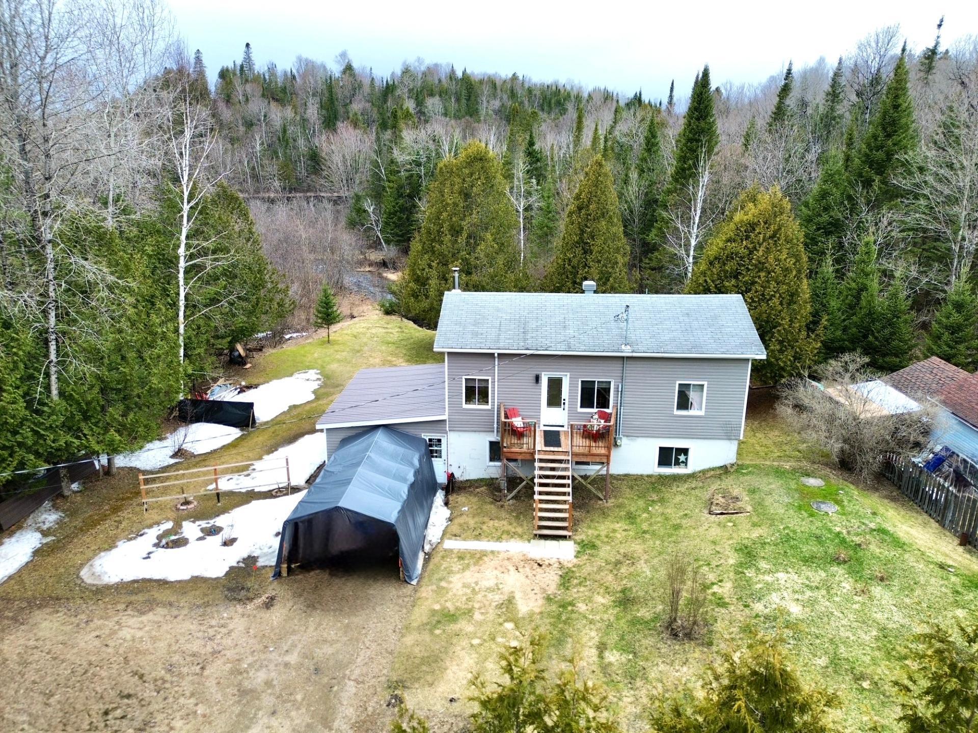 









3438


Route Principale

,
Wentworth-Nord,




QC
J0T1Y0

