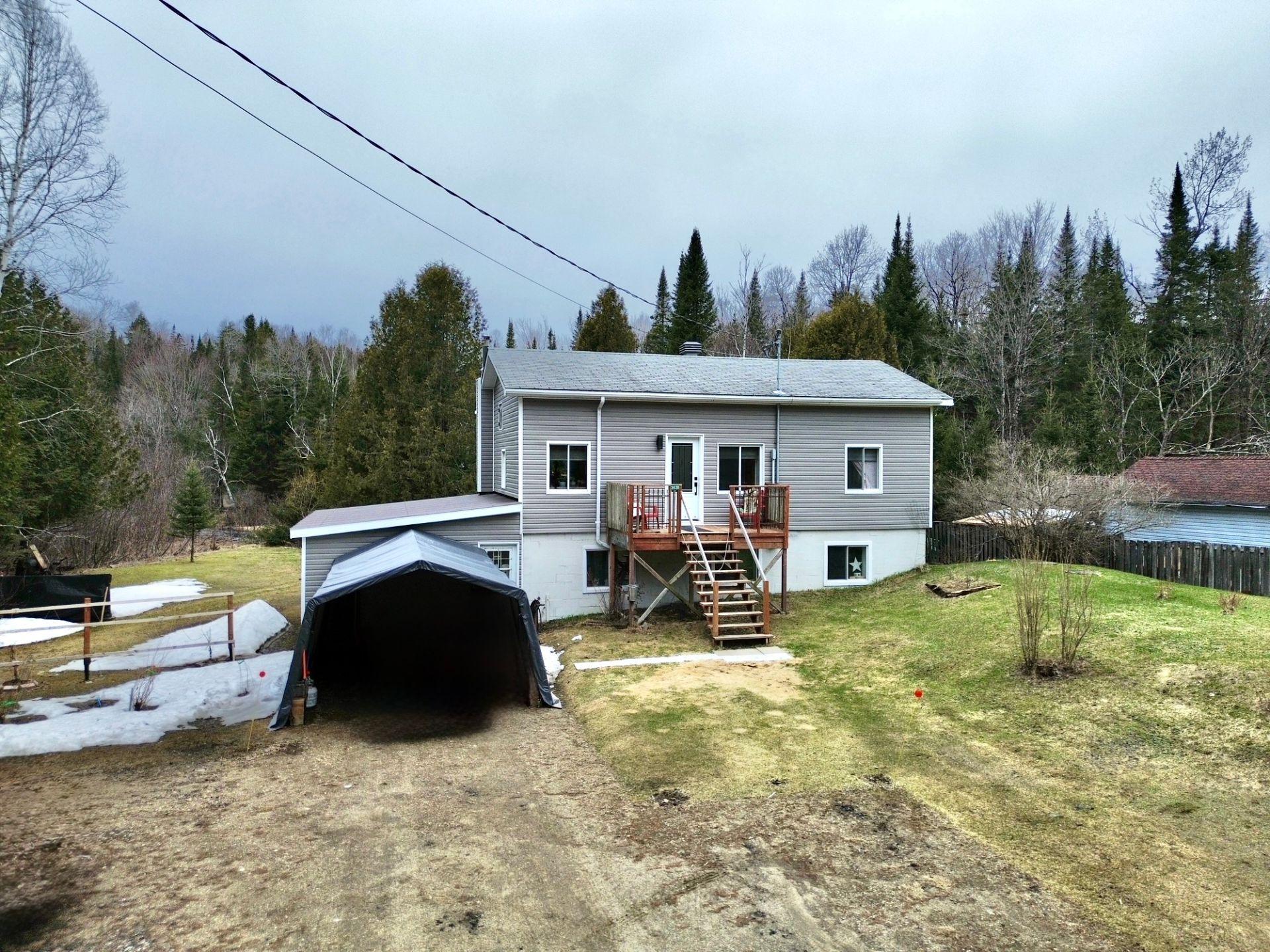 









3438


Route Principale

,
Wentworth-Nord,




QC
J0T1Y0

