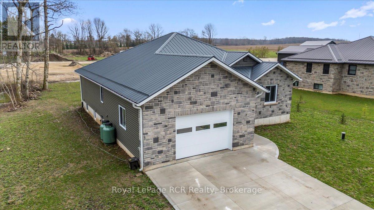 












7 MILL STREET

,
West Grey,




Ontario
N0G1S0

