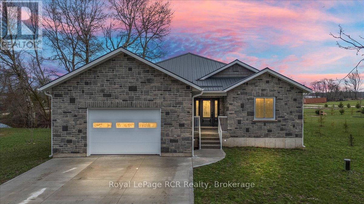 












7 MILL STREET

,
West Grey,




Ontario
N0G1S0

