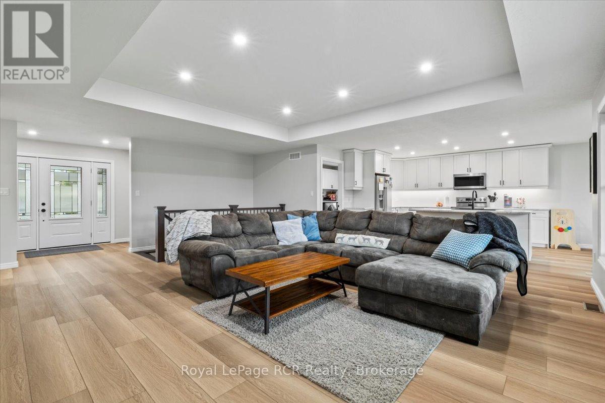












7 MILL STREET

,
West Grey,




Ontario
N0G1S0

