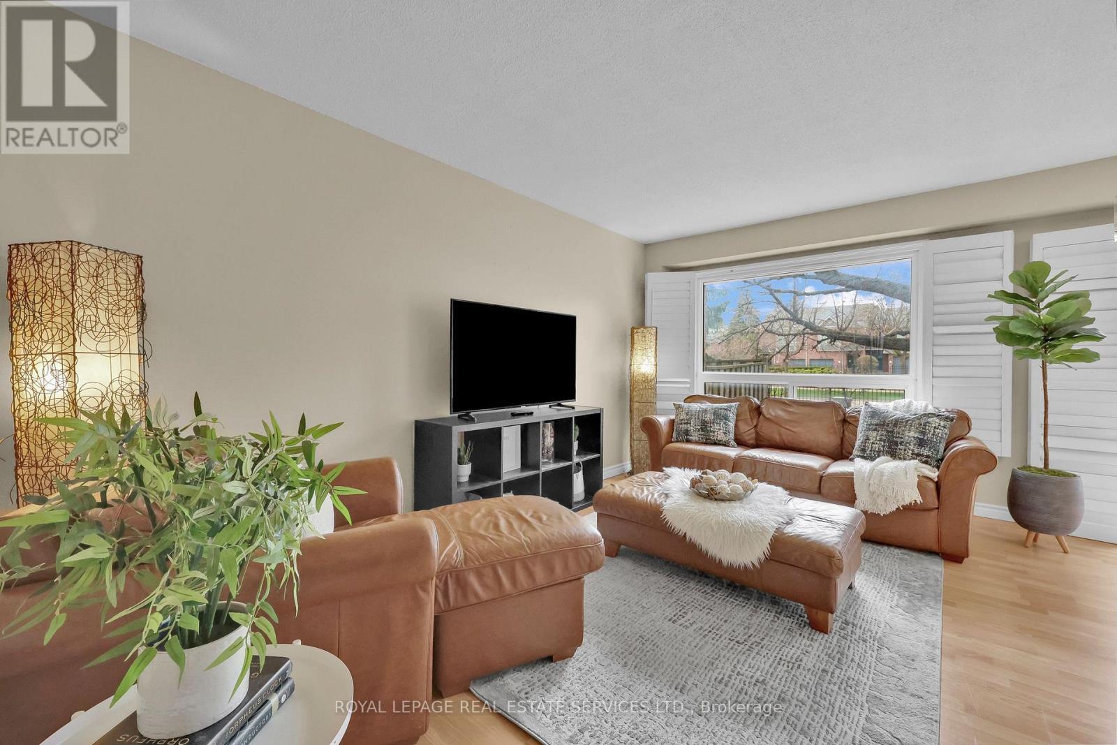 












70 - 3125 FIFTH LINE W

,
Mississauga,




Ontario
L5L3S8

