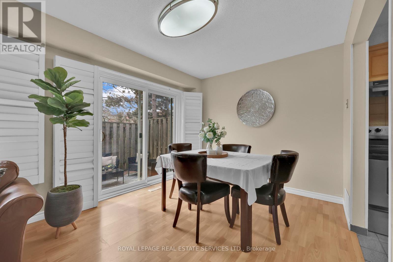 












70 - 3125 FIFTH LINE W

,
Mississauga,




Ontario
L5L3S8

