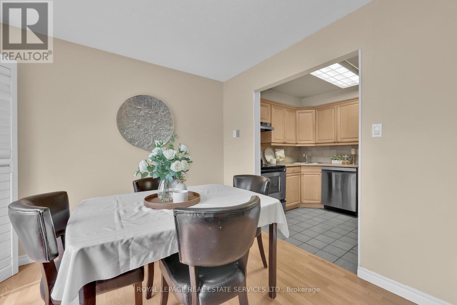 












70 - 3125 FIFTH LINE W

,
Mississauga,




Ontario
L5L3S8

