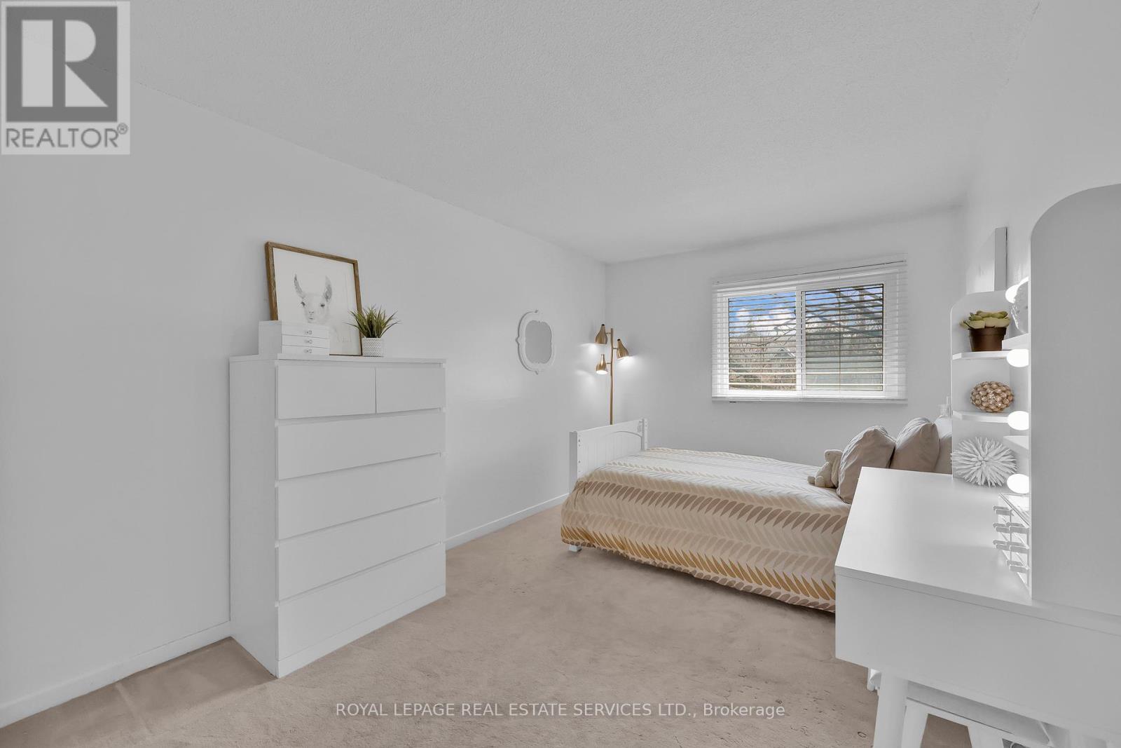 












70 - 3125 FIFTH LINE W

,
Mississauga,




Ontario
L5L3S8

