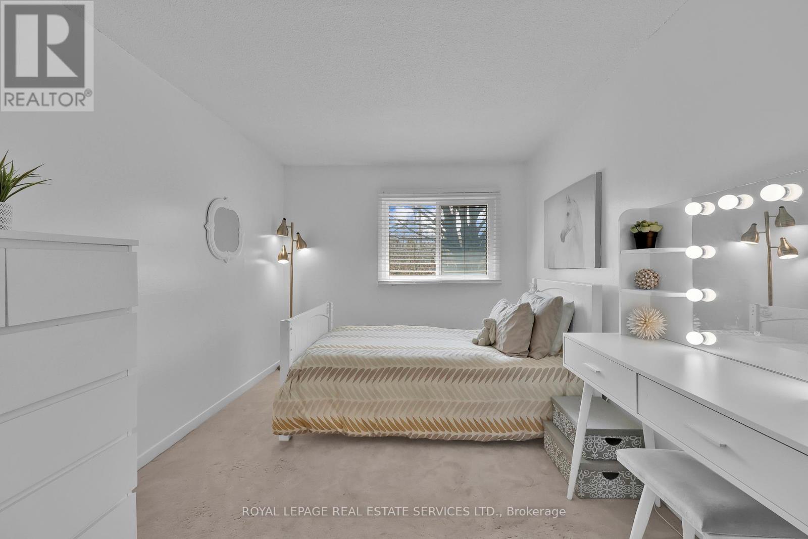 












70 - 3125 FIFTH LINE W

,
Mississauga,




Ontario
L5L3S8

