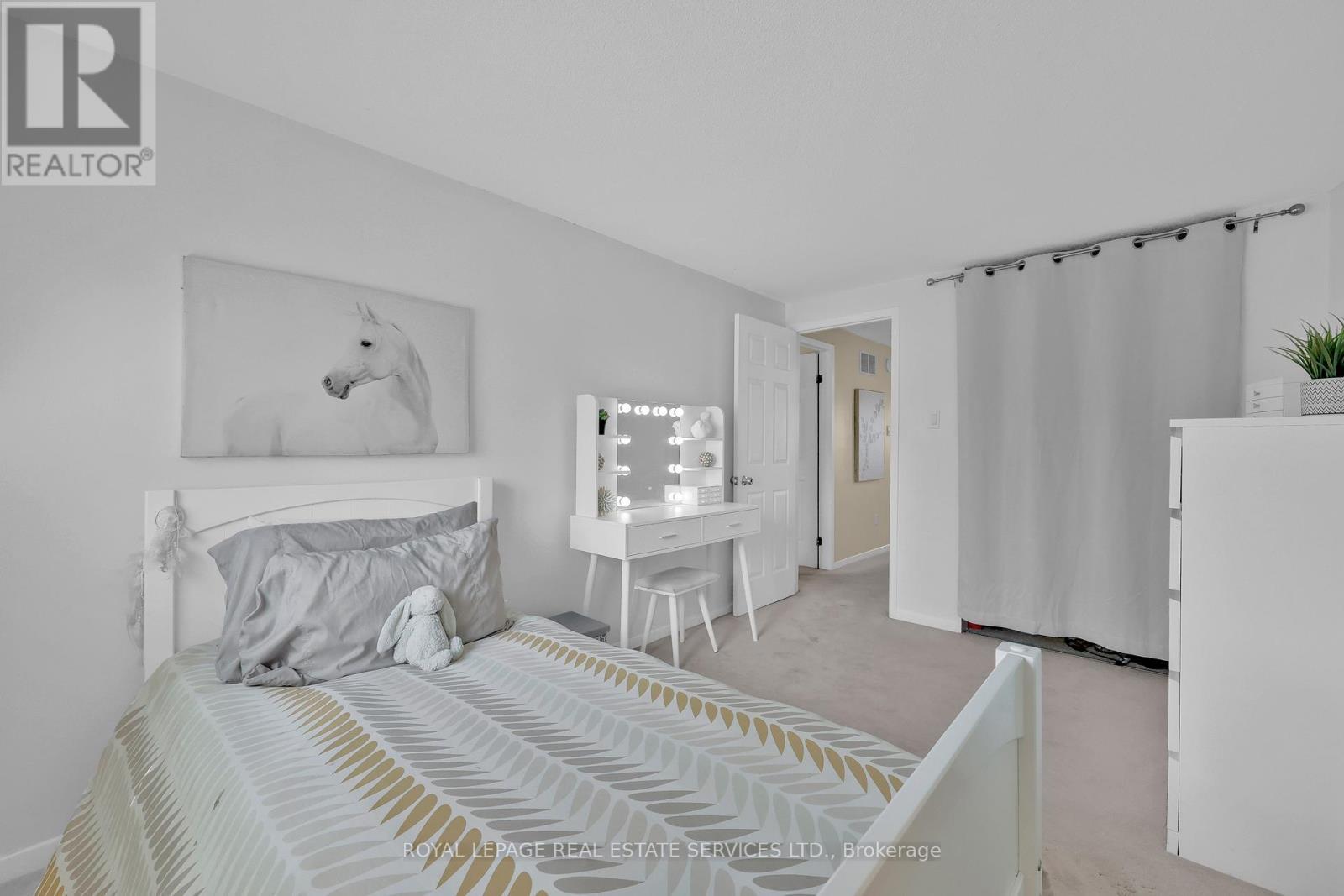 












70 - 3125 FIFTH LINE W

,
Mississauga,




Ontario
L5L3S8

