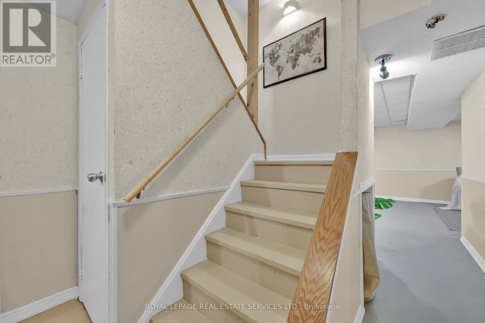 












70 - 3125 FIFTH LINE W

,
Mississauga,




Ontario
L5L3S8

