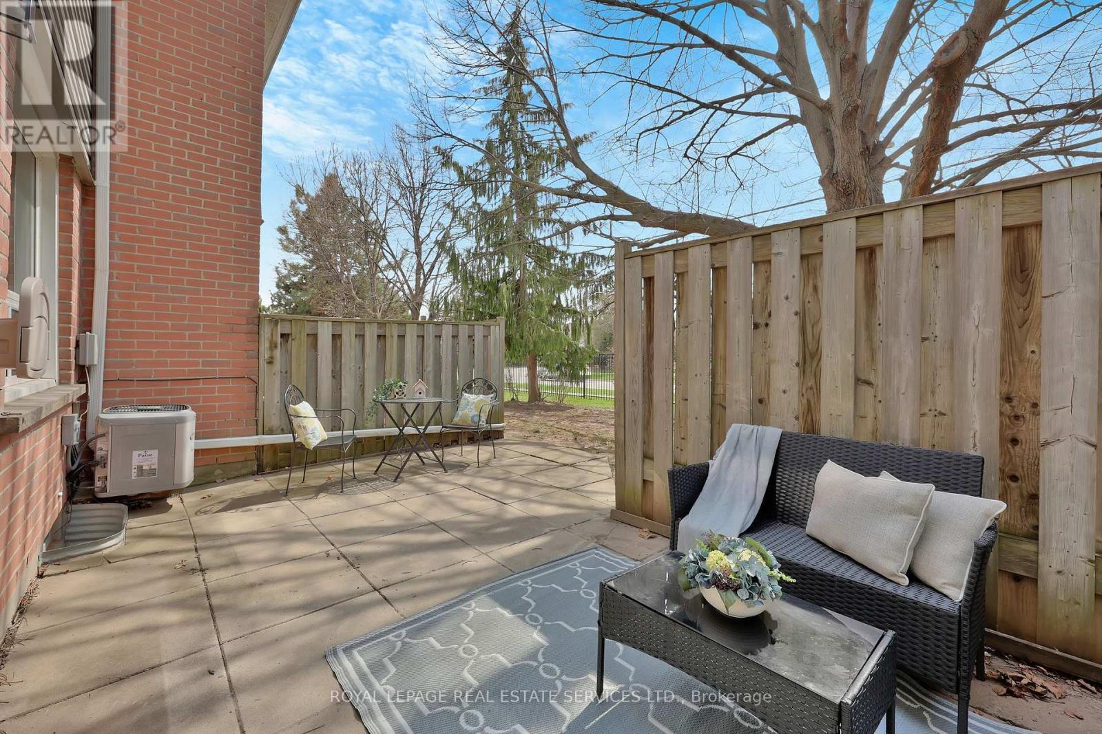












70 - 3125 FIFTH LINE W

,
Mississauga,




Ontario
L5L3S8

