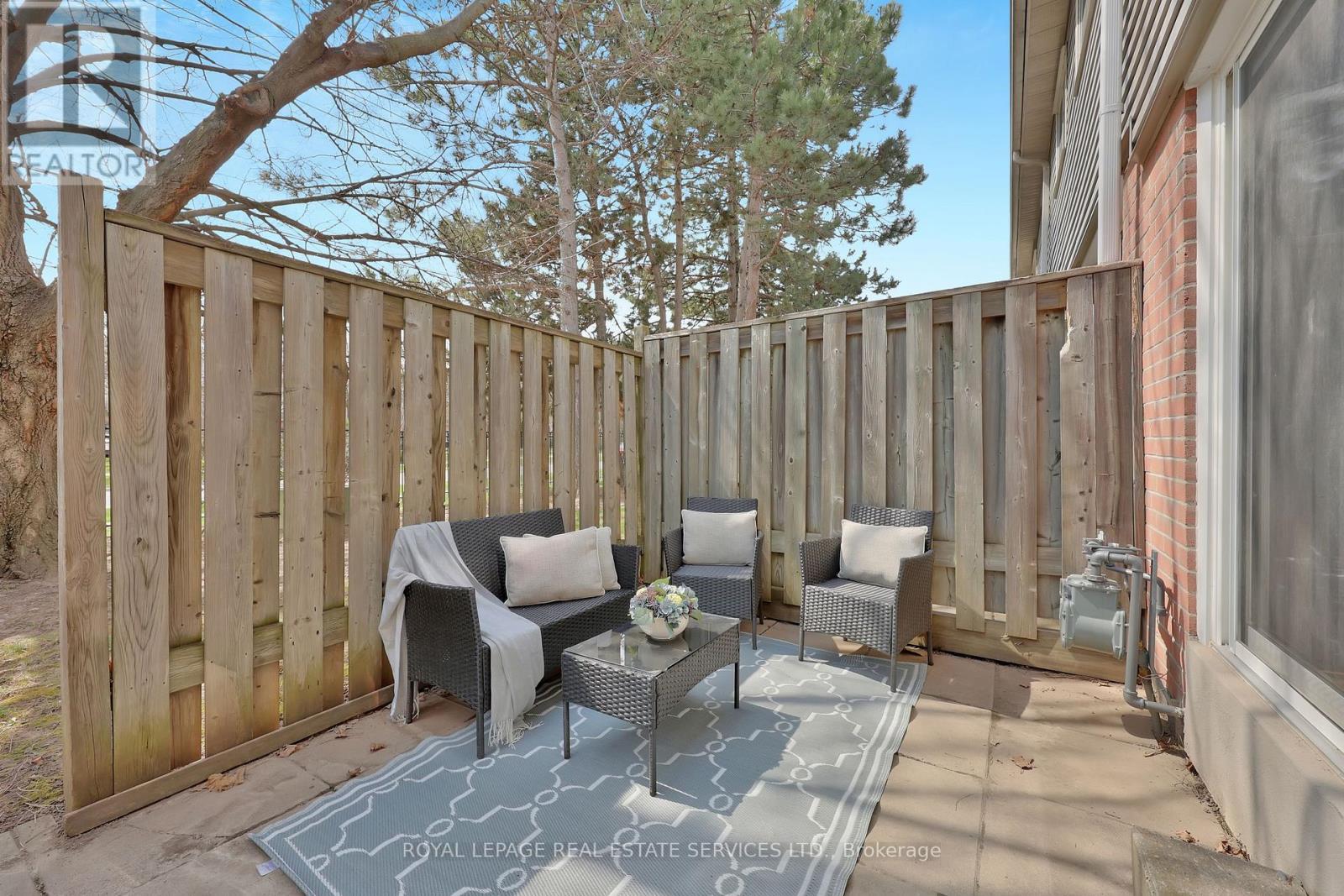 












70 - 3125 FIFTH LINE W

,
Mississauga,




Ontario
L5L3S8

