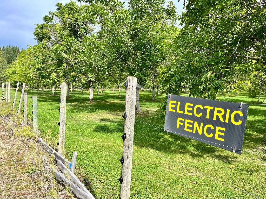 









Lots 71-72


HARRISON

Road,
Arrow Park,




BC
V0G 1R1

