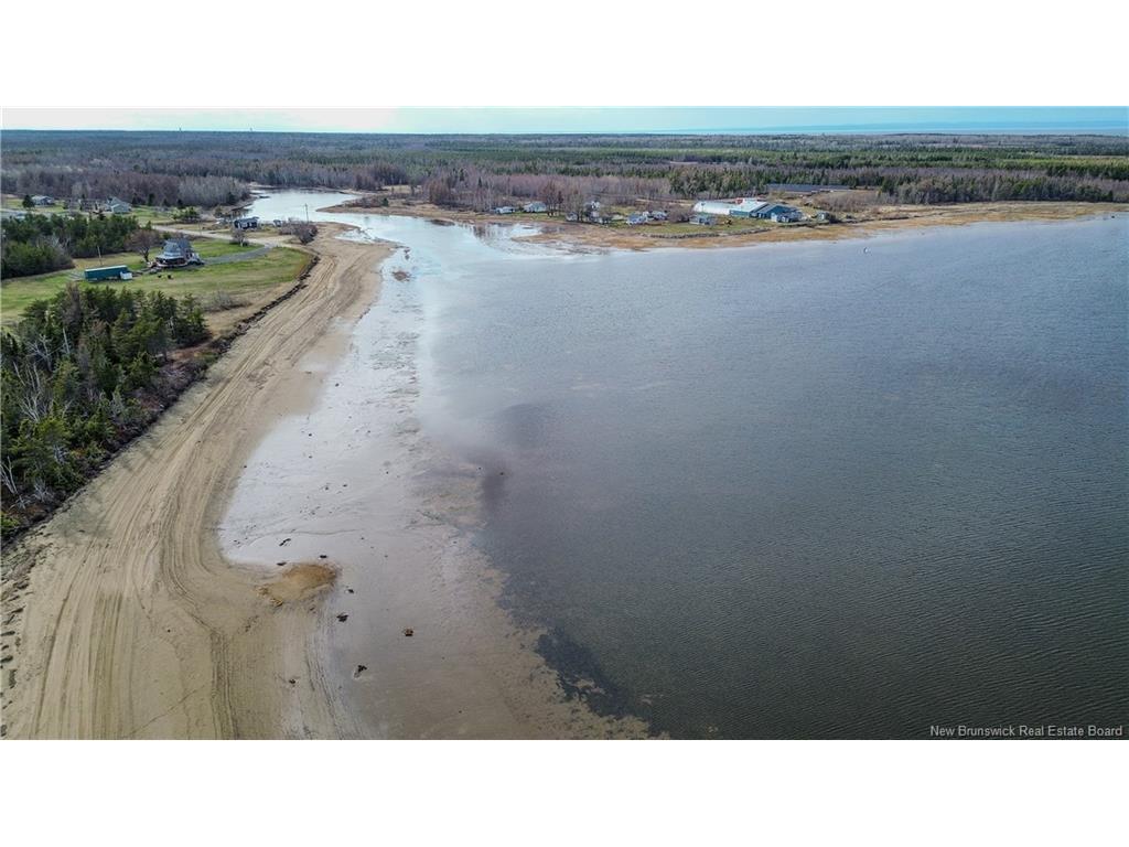 









3669


Morais

,
Bas-Caraquet,




NB
E1W 5Y1

