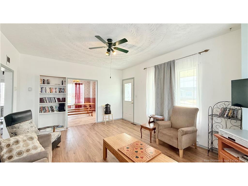 









3669


Morais

,
Bas-Caraquet,




NB
E1W 5Y1

