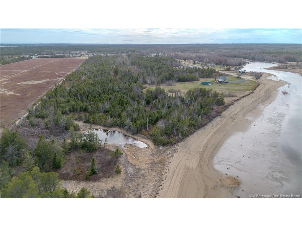 









3669


Morais

,
Bas-Caraquet,




NB
E1W 5Y1

