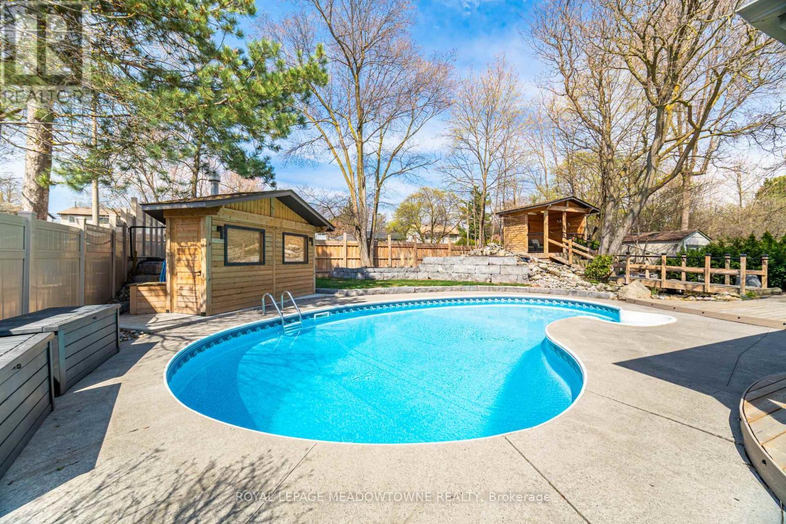 












6736 BARRISDALE DRIVE

,
Mississauga,




Ontario
L5N2H4

