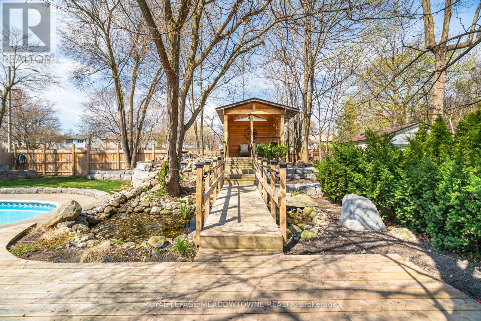 












6736 BARRISDALE DRIVE

,
Mississauga,




Ontario
L5N2H4

