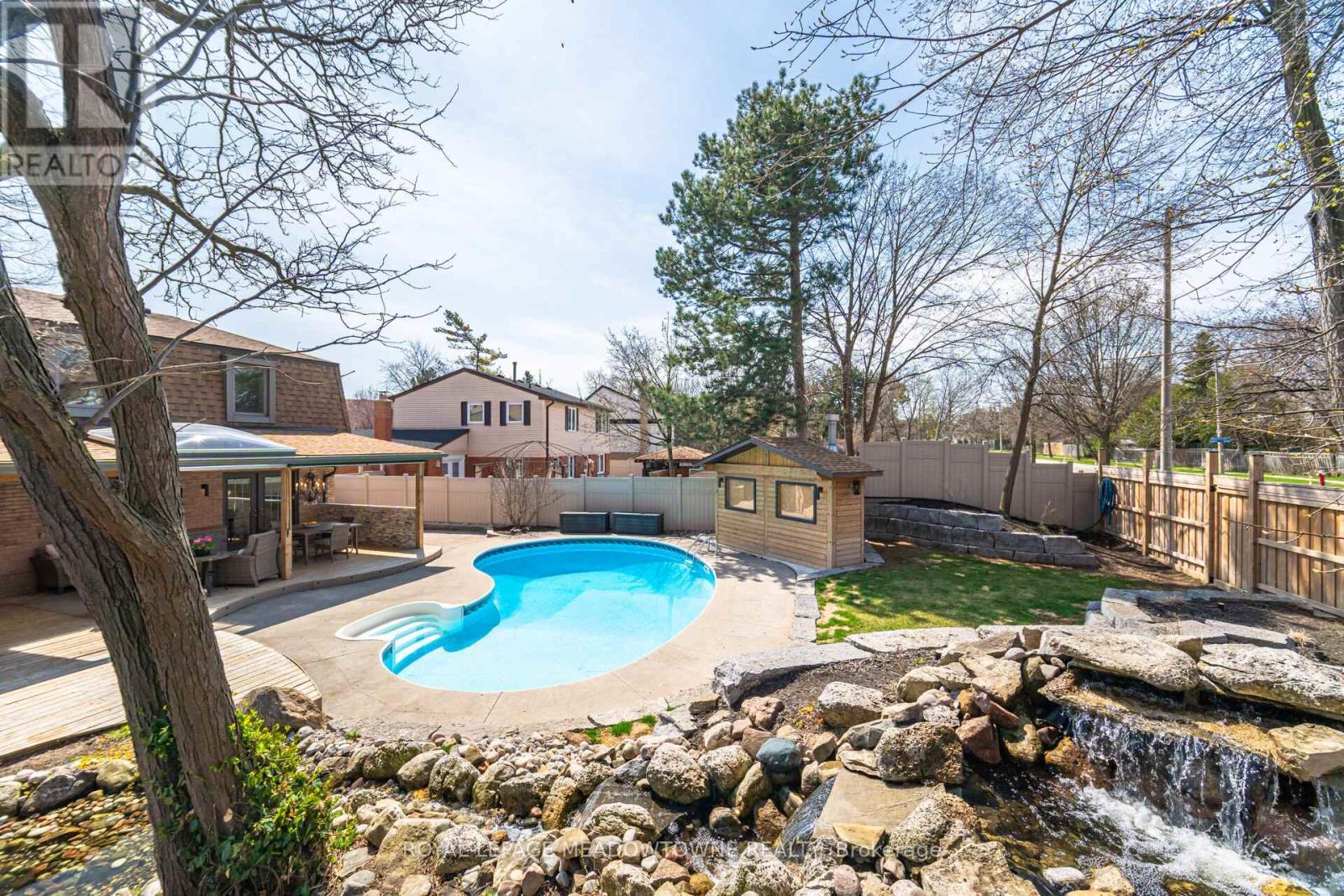 












6736 BARRISDALE DRIVE

,
Mississauga,




Ontario
L5N2H4

