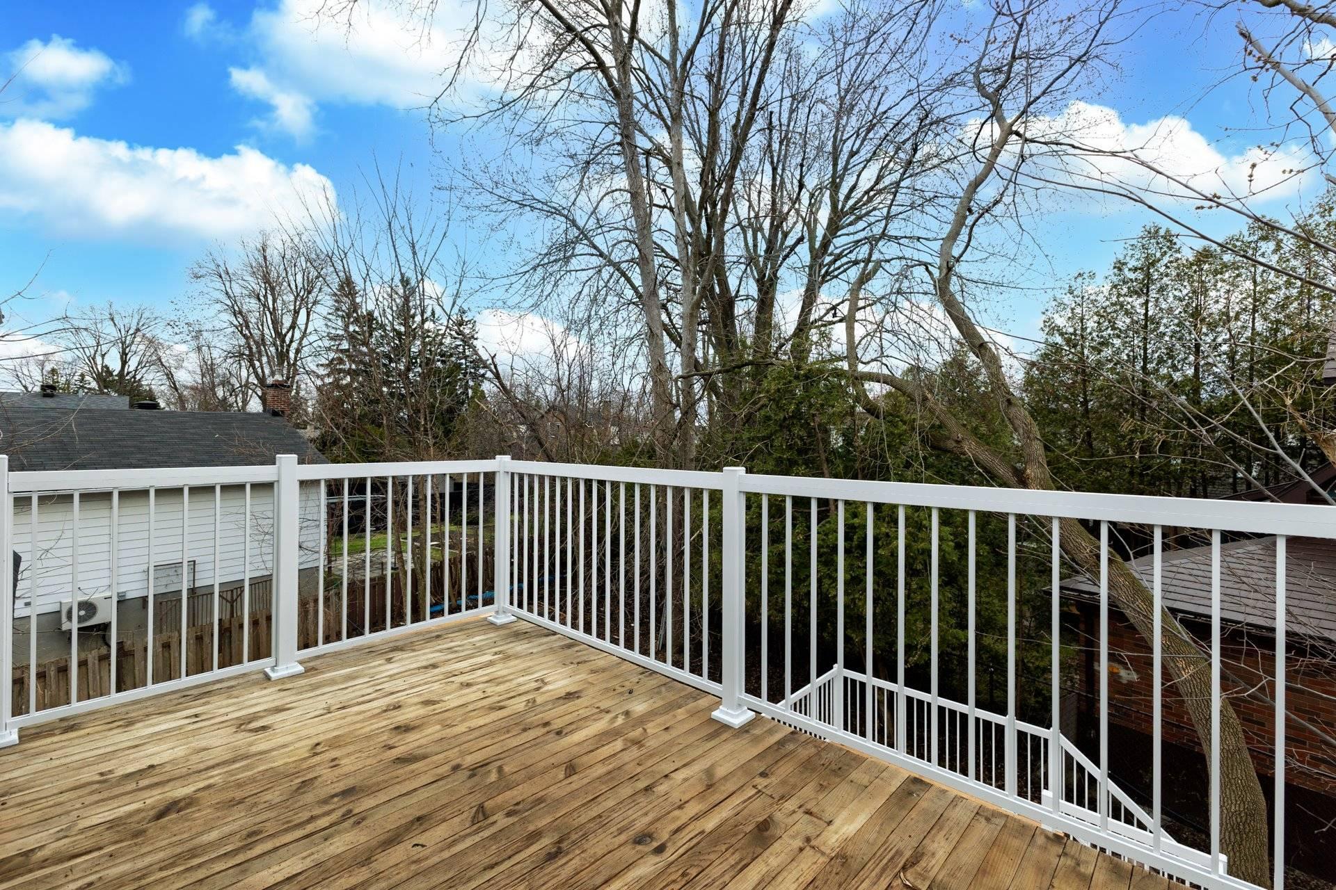 









2220


Av. Nightingale

,
Dorval,




QC
H9S2J9

