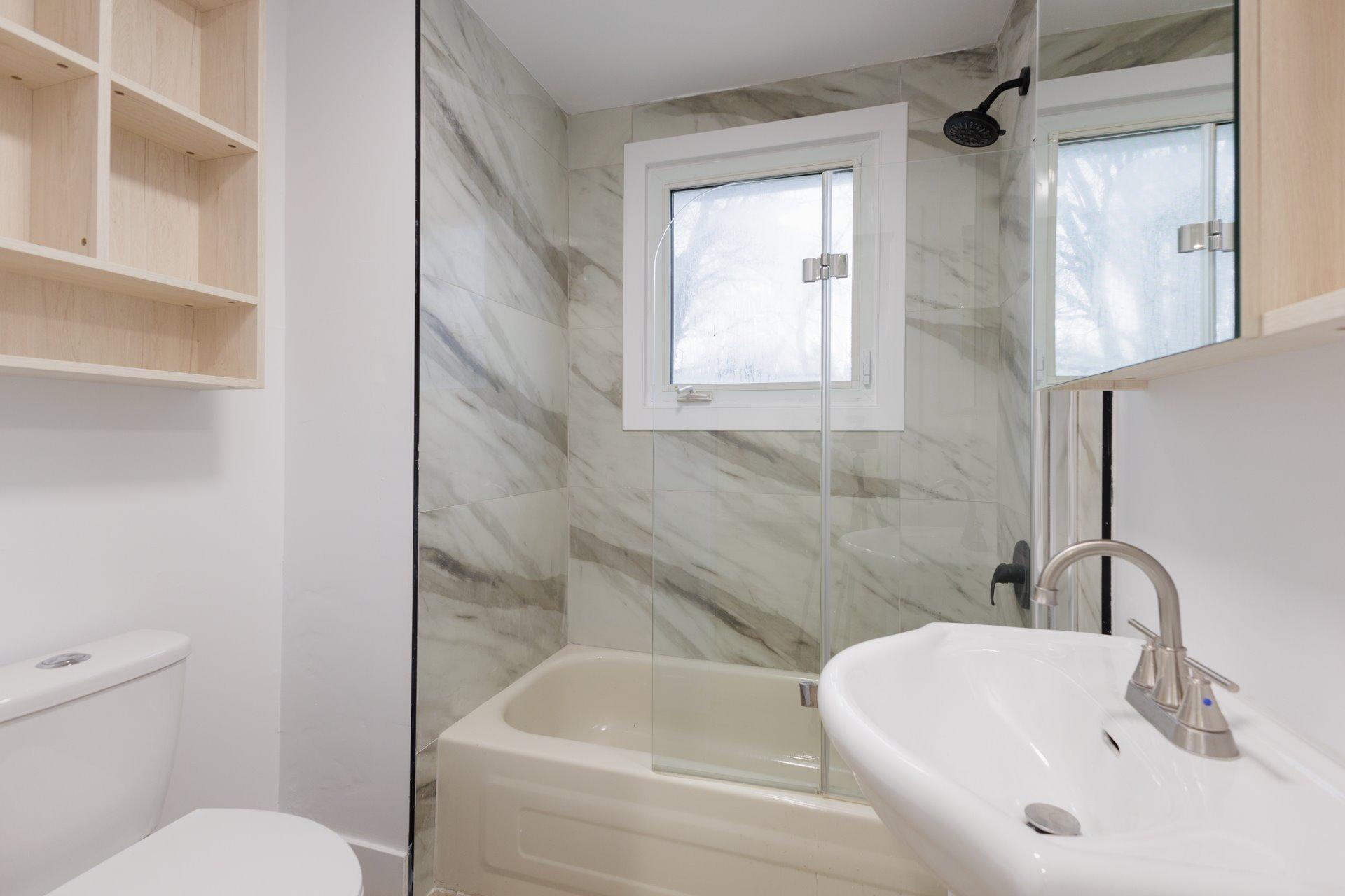 









2220


Av. Nightingale

,
Dorval,




QC
H9S2J9

