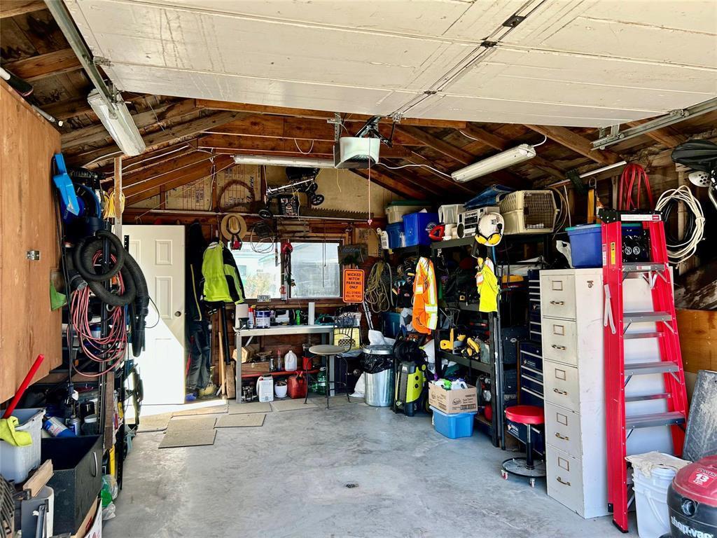 












341 Pleasant Valley Drive

,
Pelican Lake,




Manitoba
R0K1G0

