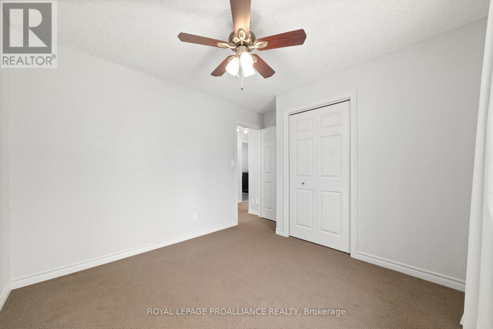 












2 OAK RIDGE DRIVE

,
Quinte West (Sidney Ward),




Ontario
K0K3E0

