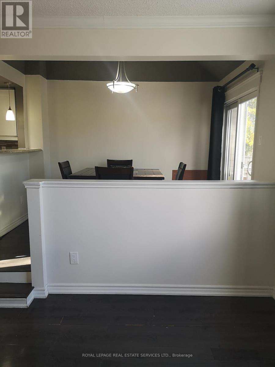 












15 - 12 LANKIN BOULEVARD

,
Orillia,




Ontario
L3V6T2

