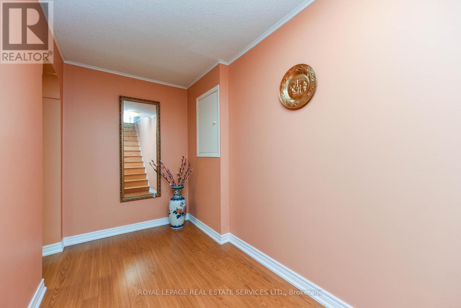 












2696 CRYSTALBURN AVENUE

,
Mississauga,




Ontario
L5B2N8

