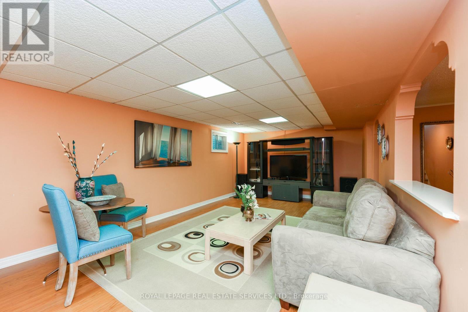 












2696 CRYSTALBURN AVENUE

,
Mississauga,




Ontario
L5B2N8

