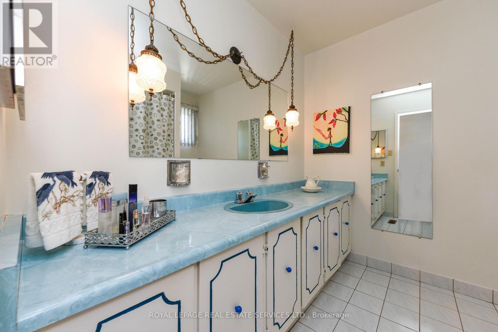 












2696 CRYSTALBURN AVENUE

,
Mississauga,




Ontario
L5B2N8

