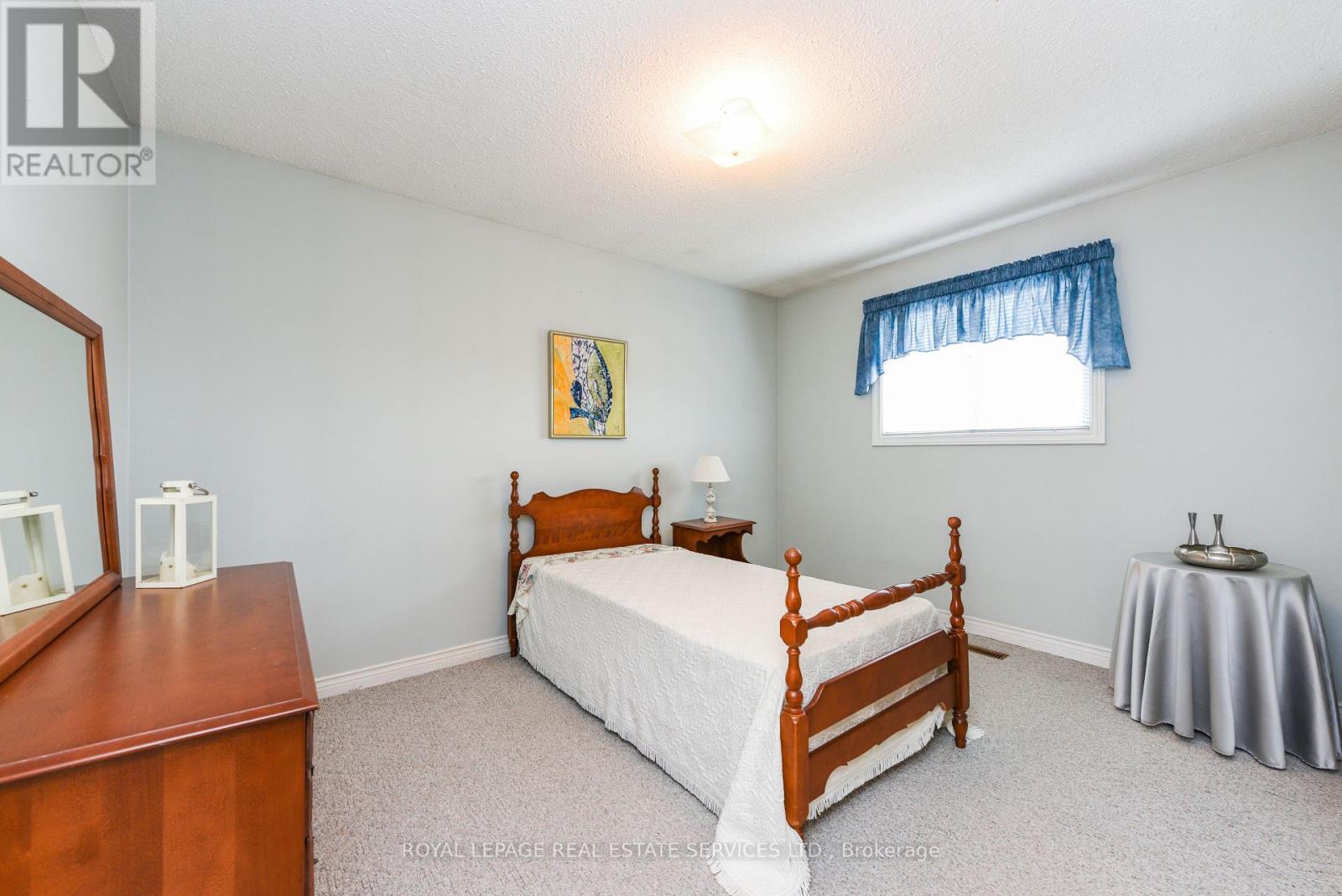












2696 CRYSTALBURN AVENUE

,
Mississauga,




Ontario
L5B2N8

