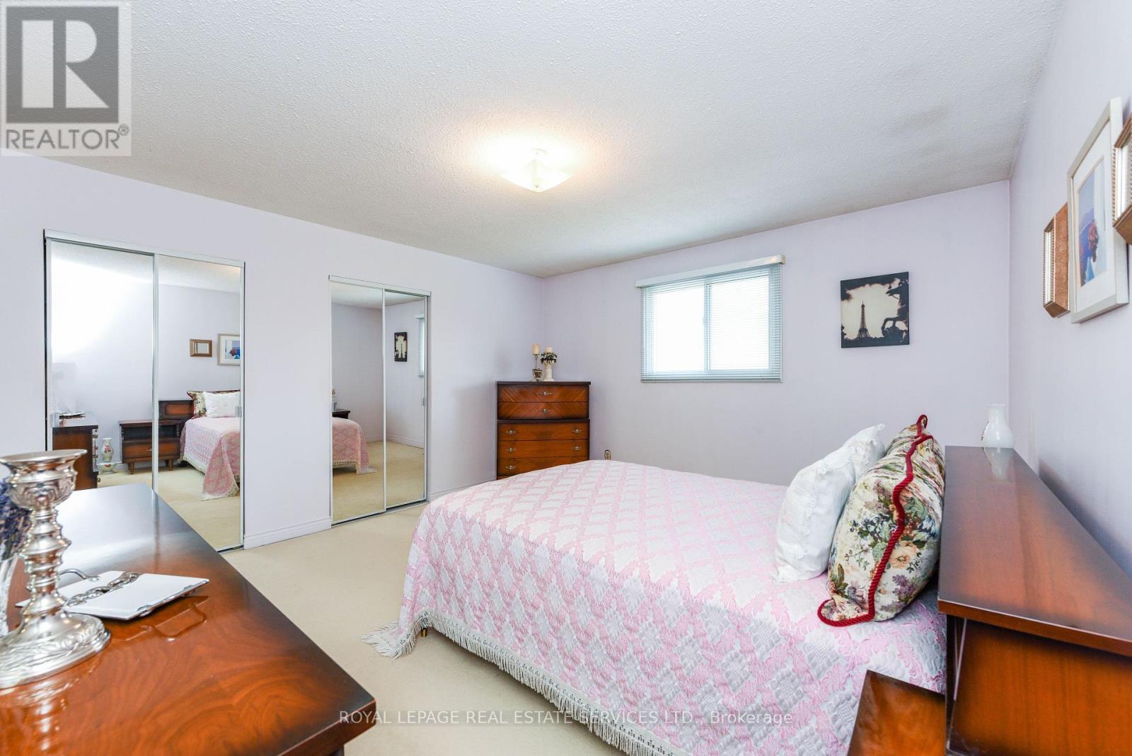 












2696 CRYSTALBURN AVENUE

,
Mississauga,




Ontario
L5B2N8

