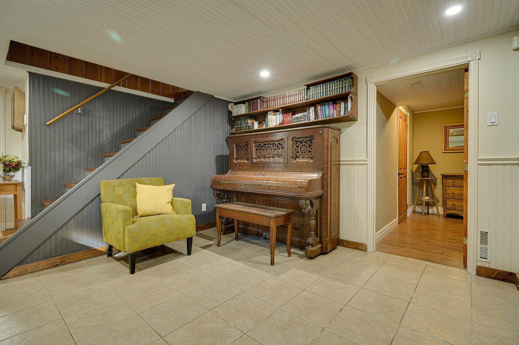 









138


Ch. Boyer

,
Saint-Sauveur,




QC
J0R1R7

