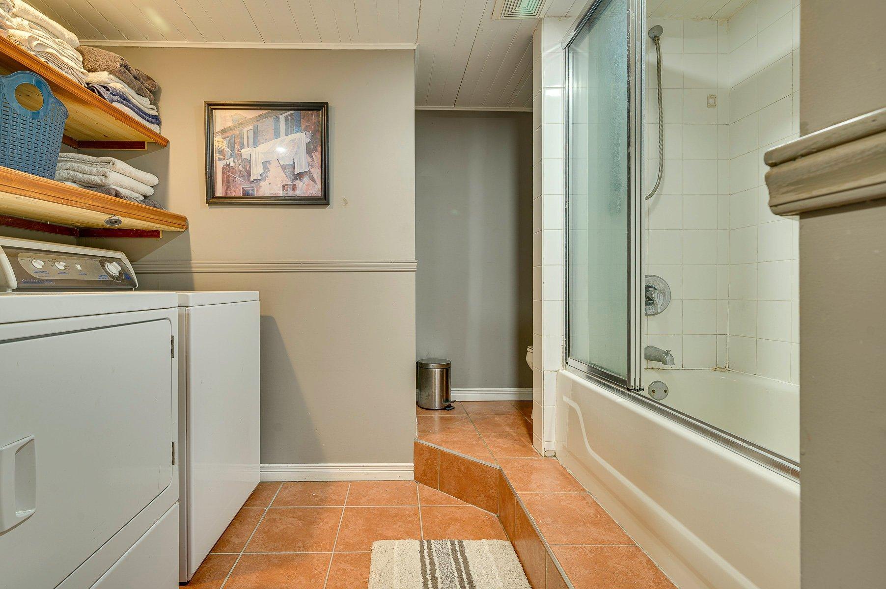 









138


Ch. Boyer

,
Saint-Sauveur,




QC
J0R1R7

