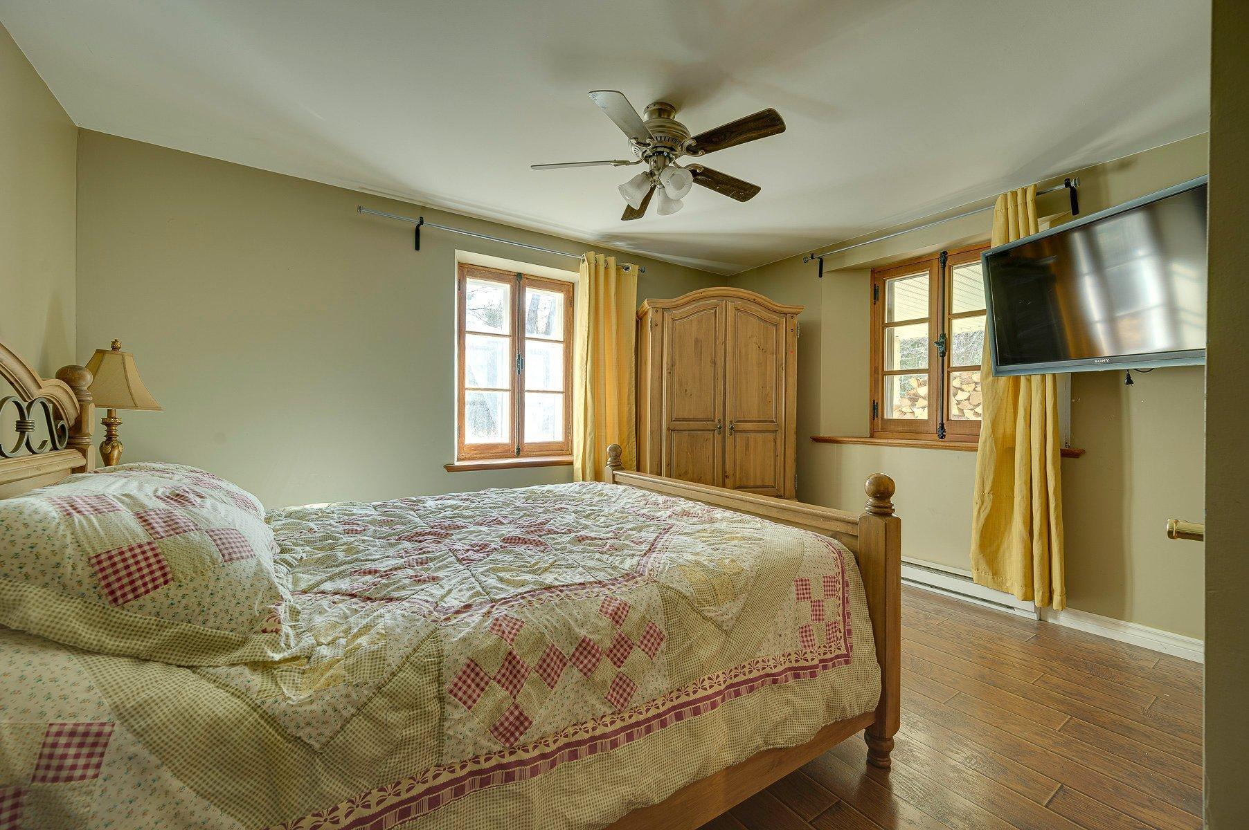 









138


Ch. Boyer

,
Saint-Sauveur,




QC
J0R1R7

