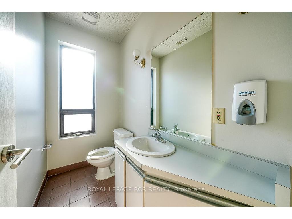 









590


Adelaide

Street, MAIN LEVEL,
Woodstock,




ON
N4S 4B9

