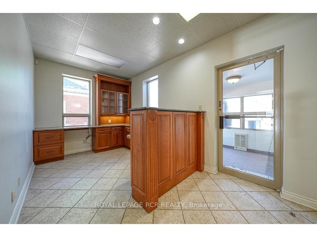 









590


Adelaide

Street, MAIN LEVEL,
Woodstock,




ON
N4S 4B9

