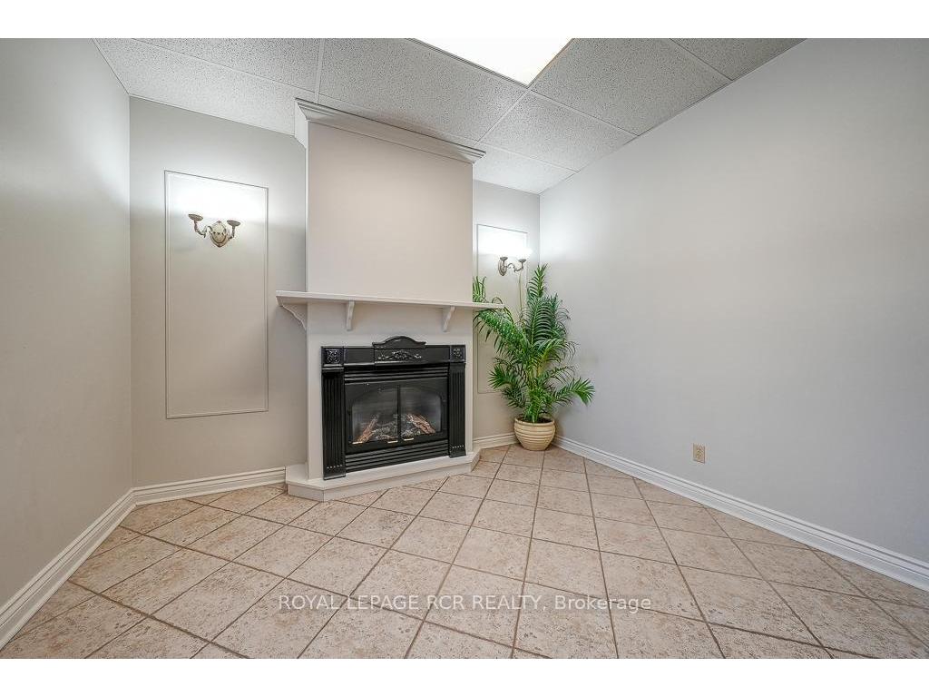 









590


Adelaide

Street, MAIN LEVEL,
Woodstock,




ON
N4S 4B9

