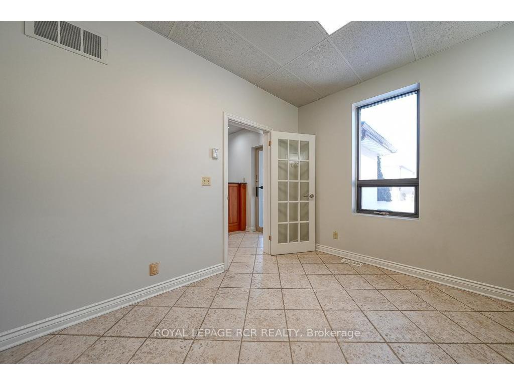 









590


Adelaide

Street, MAIN LEVEL,
Woodstock,




ON
N4S 4B9

