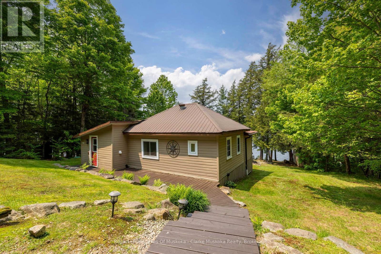 












112 BITTERN LAKE LANE

,
Perry,




Ontario
P0A1R0

