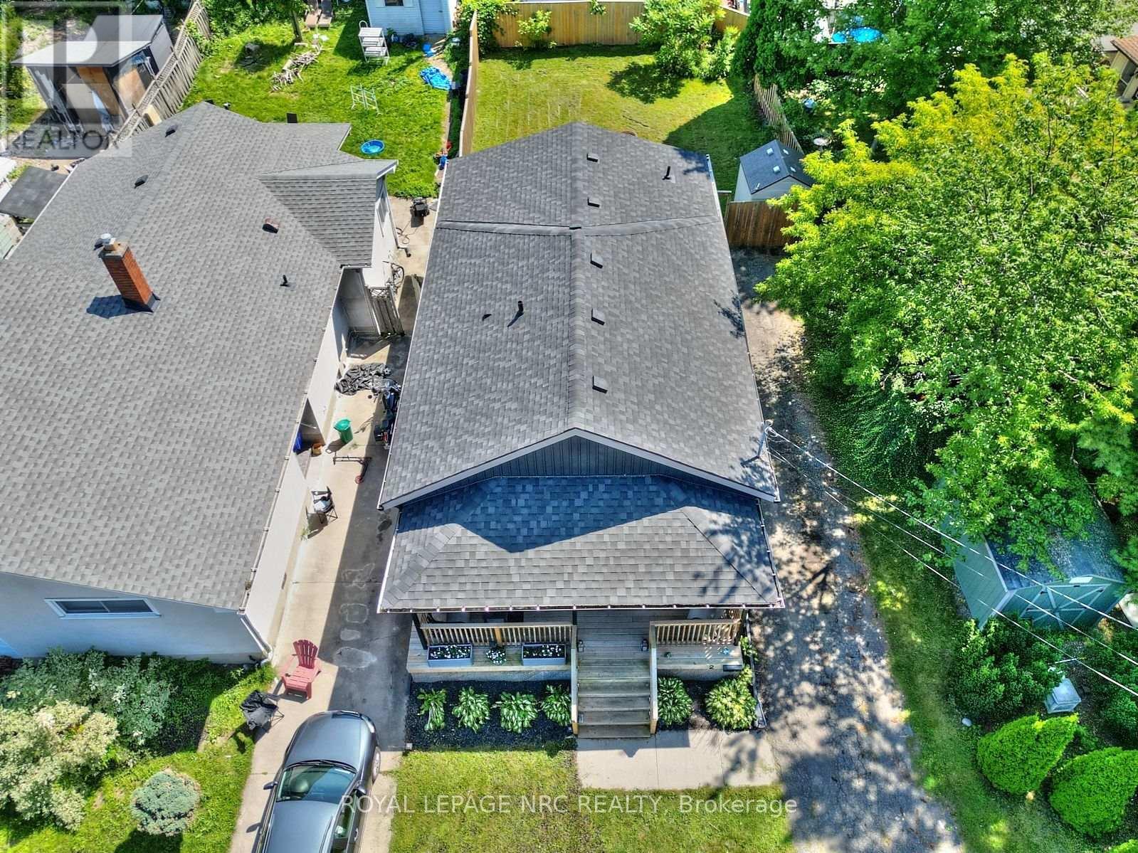 












2 FAIRBURN AVENUE

,
St. Catharines (Burleigh Hill),




Ontario
L2T1B2

