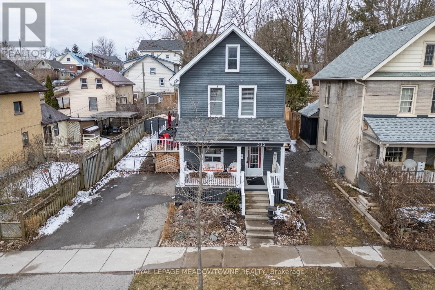 












315 MARK STREET

,
Peterborough East,




Ontario
K9H1V5

