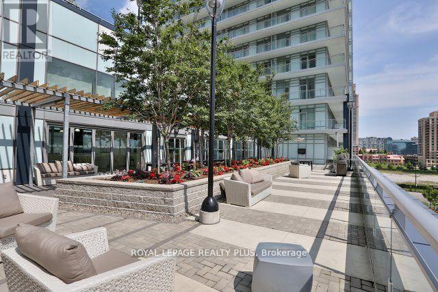 












812 - 360 SQUARE ONE DRIVE

,
Mississauga,




Ontario
L5B0G7

