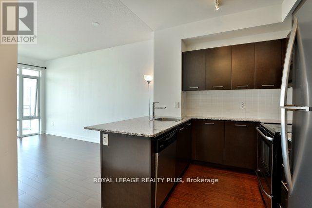 












812 - 360 SQUARE ONE DRIVE

,
Mississauga,




Ontario
L5B0G7

