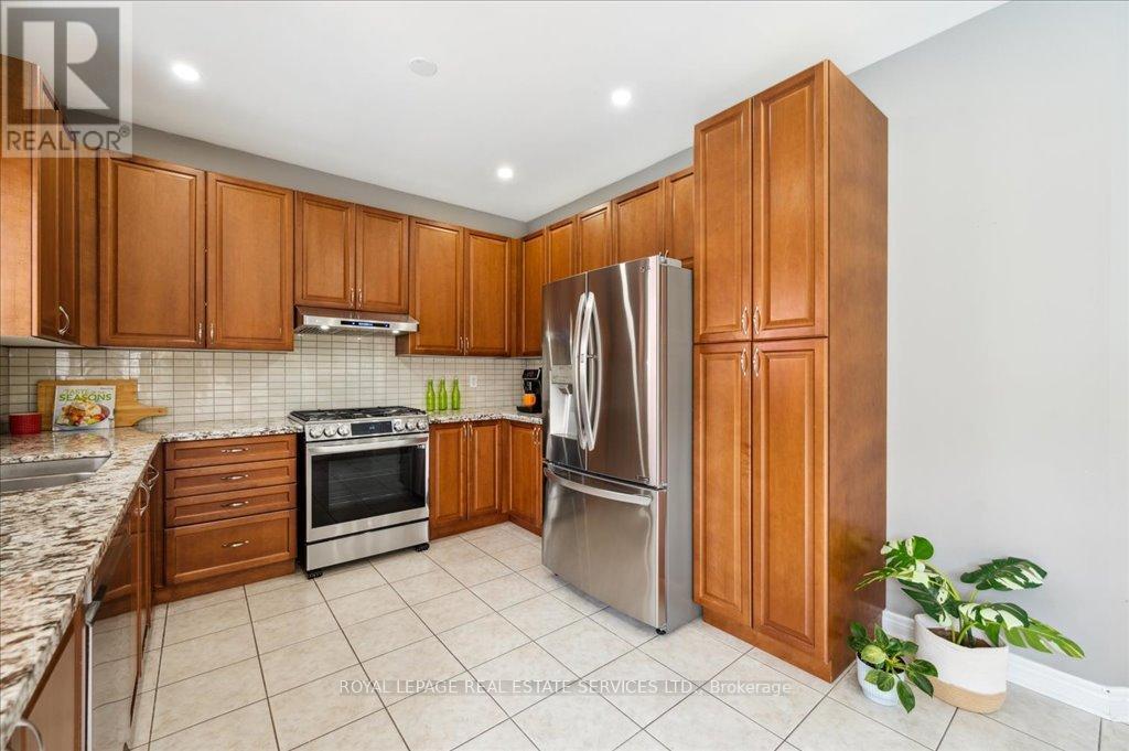 












5443 JACADA ROAD

,
Burlington,




Ontario
L7L7N3

