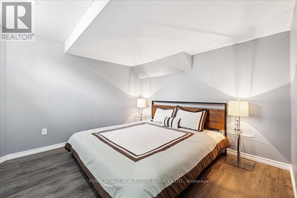 












5443 JACADA ROAD

,
Burlington,




Ontario
L7L7N3

